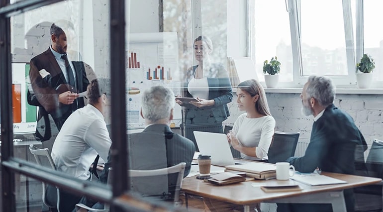 7 methods to organize high-performing leadership meetings