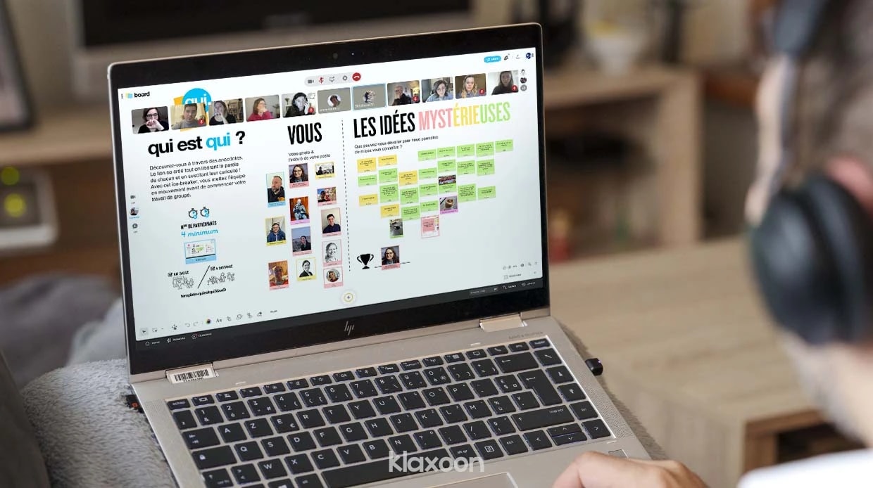 Sur un écran d’ordinateur, un groupe de personnes effectue l’icebreaker “Qui est qui ?”  à distance. | Klaxoon