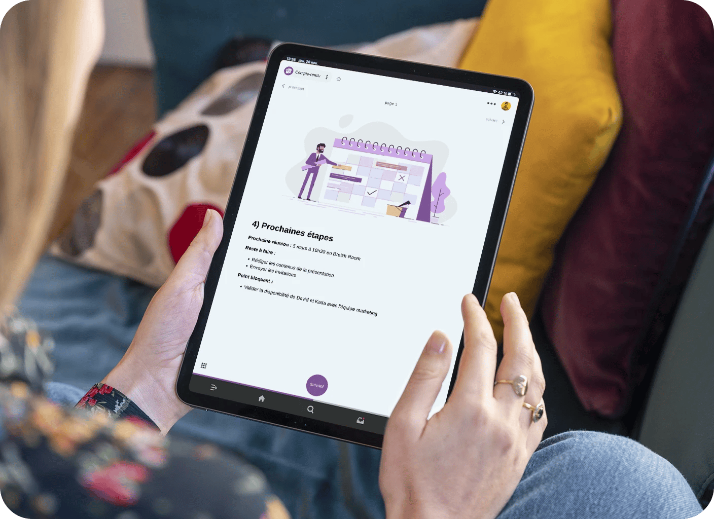 Interface Wrike montrant commentaires et annotations collaboratifs en temps réel.