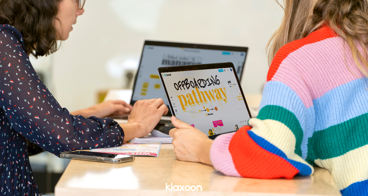 Two people express their views, following Klaxoon’s offboarding process. | Klaxoon