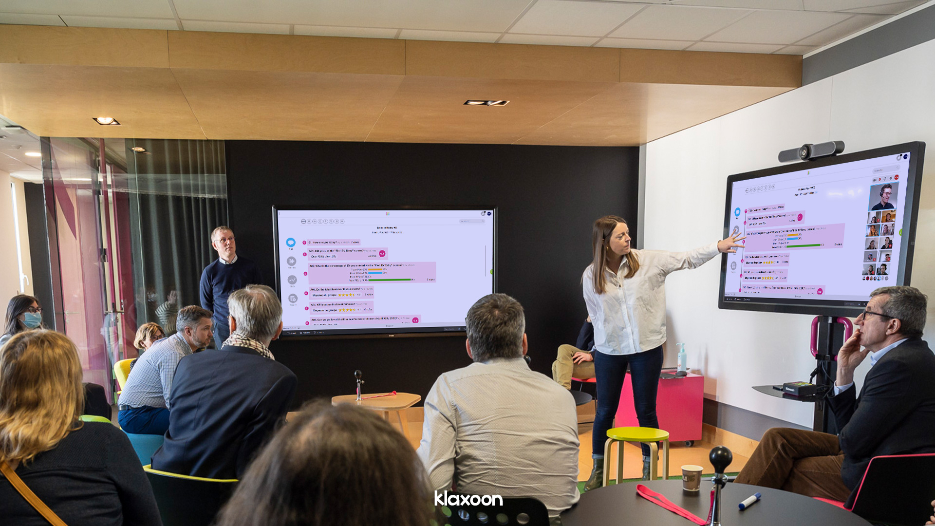 During the business review, the project team presents the new features and gets the first round of feedback using the Session tool. | Klaxoon