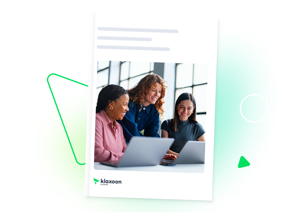 Klaxoon Guides hero with digital whiteboard and collaborative tools.