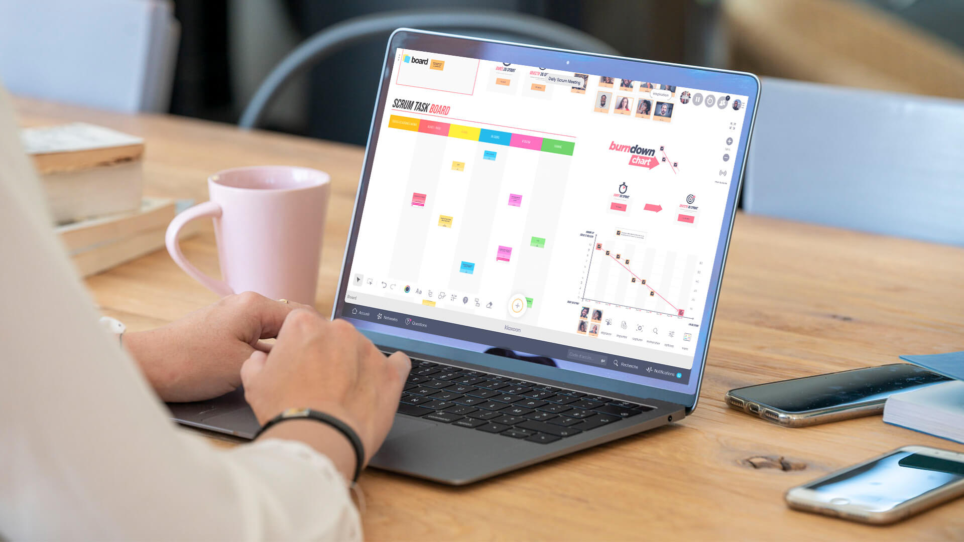 Illustration daily scrum meeting |Klaxoon