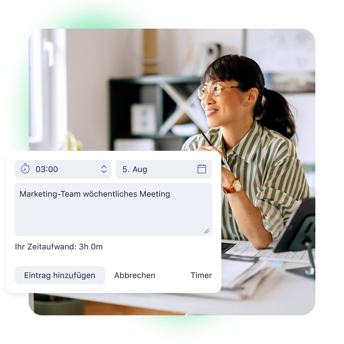 Laptop und Smartphone mit Wrike-Zeitnachverfolgung und Projektzeitübersicht.