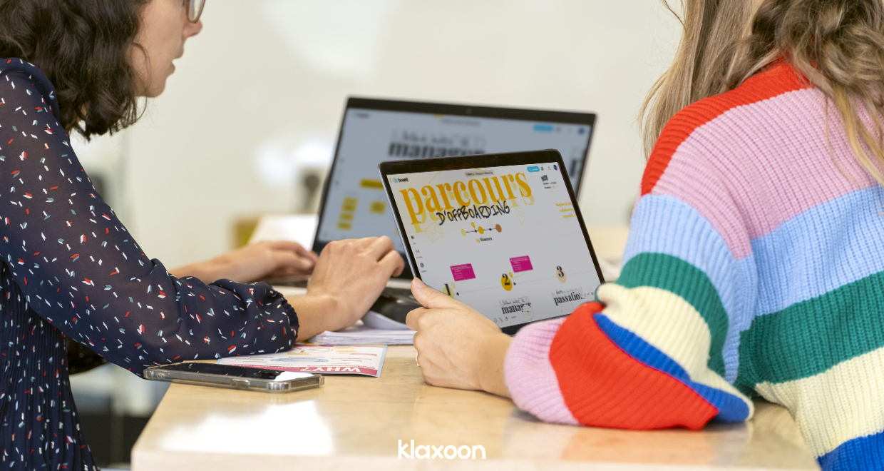 Deux personnes expriment leurs points de vue, en suivant le parcours d’offboarding de Klaxoon. | Klaxoon