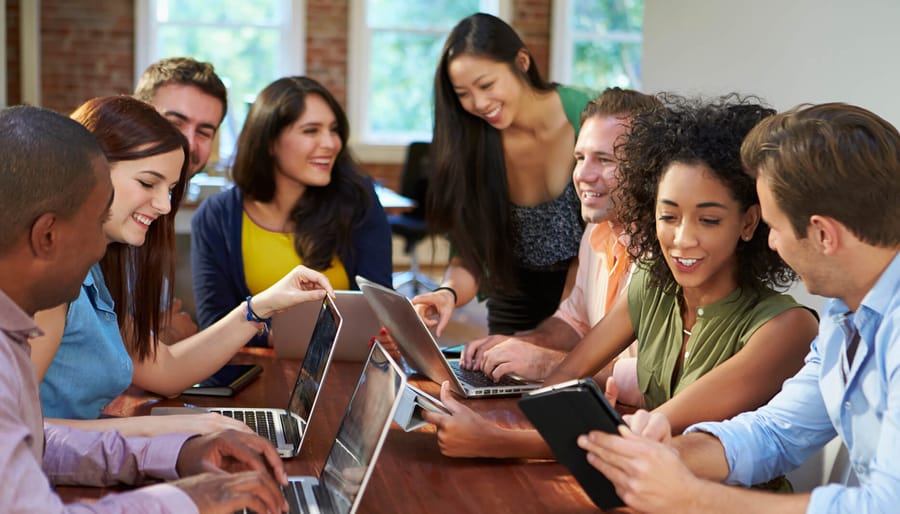 5 estrategias fáciles de ejecutar para disparar el compromiso de los empleados