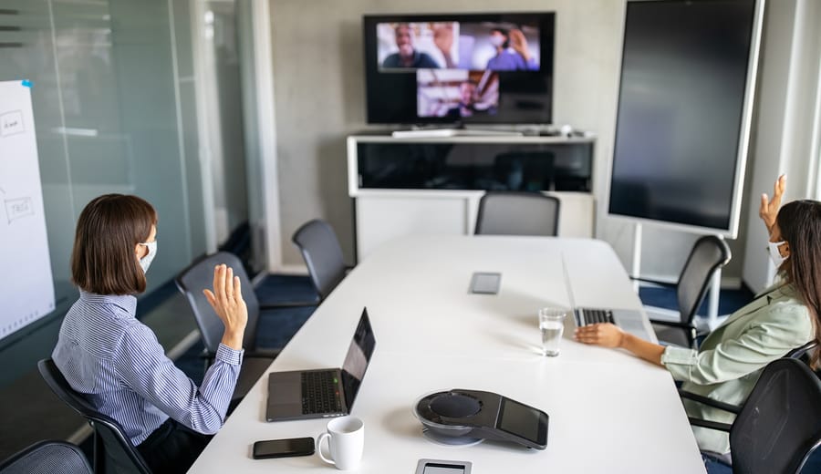 Exploring the Brave New World of Hybrid Team Management