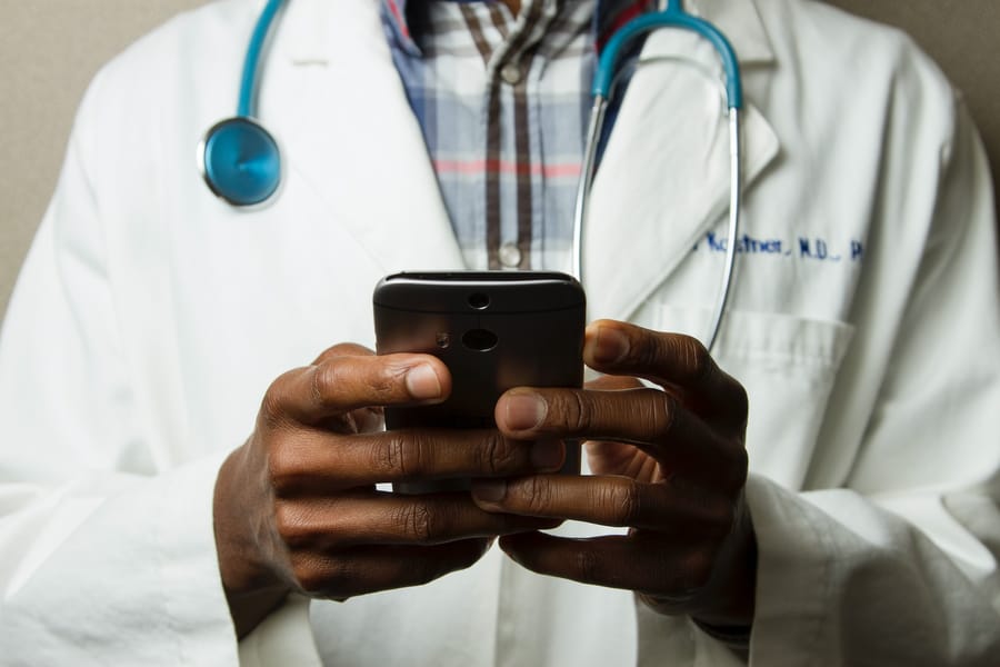 How Enterprise Healthcare Professionals Use Project Management Software To Succeed